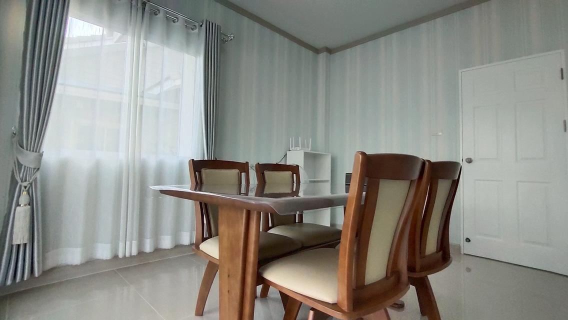 ขายบ้านเดอะกรีนเตาถ่าน สัตหีบ 60 ตรว. พร้อมเฟอร์ใหม่ทั้งหลัง 11