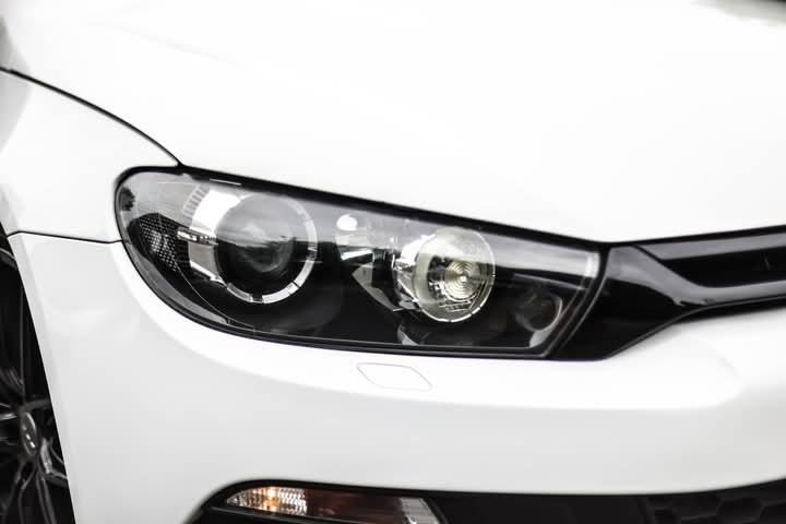 Volkswagen Scirocco ปี 2012 12