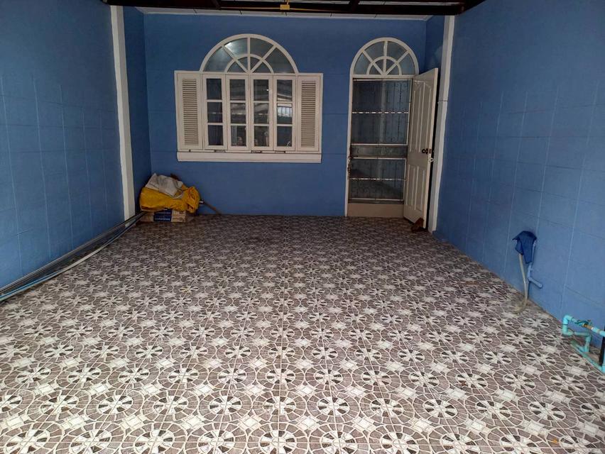 ทาวน์เฮ้าส์ ม.เสนาวิลล่า1 ซ.คู้บอน 27 แยก 42 ถ.รามอินทรา บางเขน กรุงเทพฯ รีโนเวทสวย พร้อมอยู่ (ยื่นสินเชื่อให้ 6