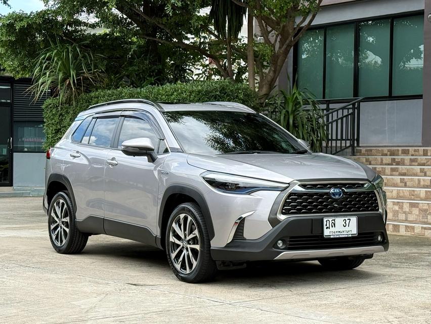 2021 TOYOTA CROSS HYBRID PREMIUM SAFETY รถมือเดียวออกป้ายแดง รถวิ่งน้อย เข้าศูนย์ทุกระยะ รถไม่เคยมีอุบัติเหตุครับ