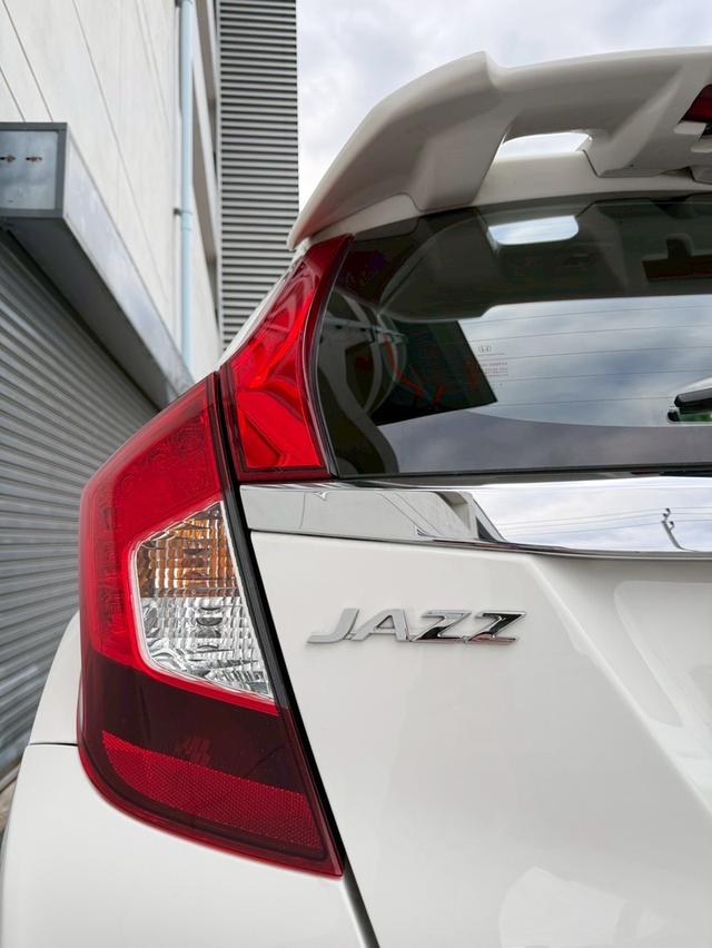 HONDA JAZZ 1.5V+ i-VTEC 2016 สีขาว 15