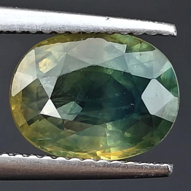 💎 พลอย เขียวส่อง เผาBE 💎 น้ำหนัก 3.80 กะรัต