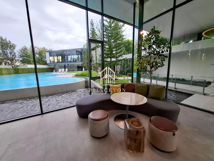 House for rent Vive Krungthep Kreetha ให้เช่าบ้านตัวอย่าง วีเว่ กรุงเทพกรีฑา ติดโรงเรียน 19