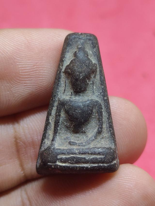 พระผงสุพรรณ.........