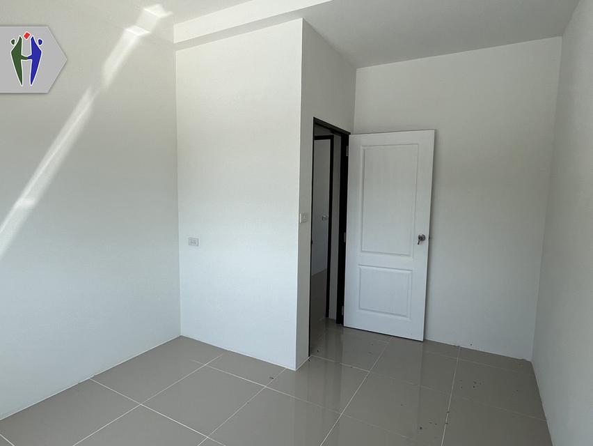 บ้านทาวน์เฮาส์สองชั้น ให้เช่า เขาน้อย-เนินพลับหวาน หลังมุม 8