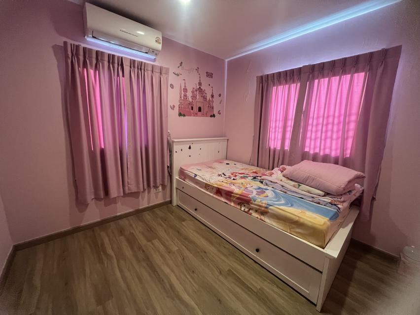 ทาวน์โฮมสไตล์บ้านแฝด มีพื้นที่ข้างบ้าน ไม่มีบ้านตรงข้ามสุดซอยเป็นส่วนตัว ประชาอุทิศ90/สมุทรปราการ 7