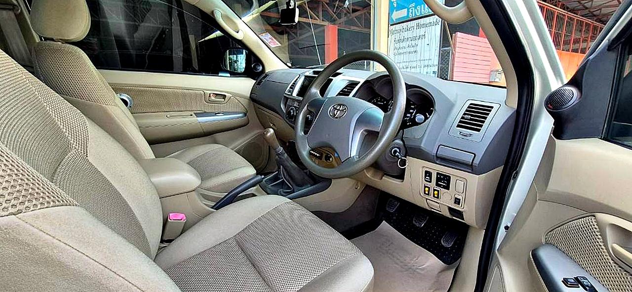 VIGO CHAMP 2.5 4WD ปี13 รถบ้านเชียงใหม่แท้ ตัวถังเดิม สวยมาก รูปที่ 7
