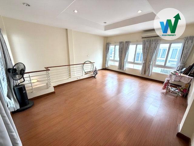 ขายบ้านใกล้รถไฟฟ้า MRT บ้านกลางเมือง เออร์บาเนี่ยน ศรีนครินทร์ 46/1 หลังมุม พื้นที่กว้าง ทำเลดี ติดถนนใหญ่ เดินทางสะดวก 4