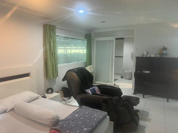 ขายด่วน ที่ดินติดถนนพระราม 3 ขนาด 139 ตรว. ใกล้เซ็นทรัลพระราม 3 เดินทางสะดวก โทร 0985978993 เจ้าของขายเองไม่ผ่านนายหน้า 4