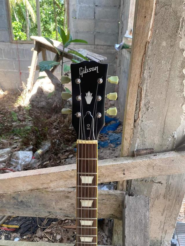 กีต้าร์โมหัว Gibson  2