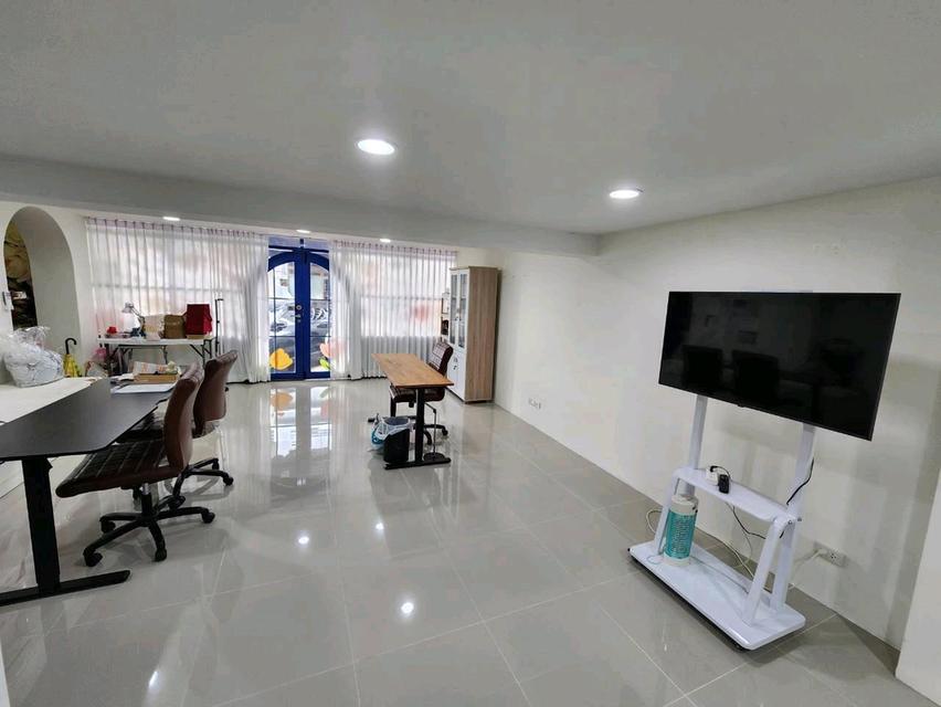 Rare Item! Home Office 5 ชั้น ติด MRT บางแค ที่ดิน19ตรวา. พื้นที่ใช้สอย 380ตรม. 4ห้องนอน 4ห้องน้ำ ขายเพียง 10.5 ล้านบาท 7