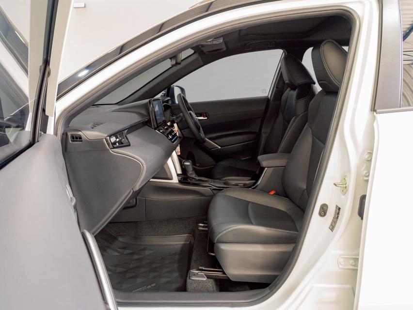 Toyota Corolla Cross 1.8 Hybrid GR Sport ปี 2024 เลขไมล์ 54,000 km.  14