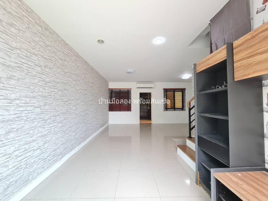 หมู่บ้านพลีโน่ รามอินทรา วงแหวน-จตุโชติ 12