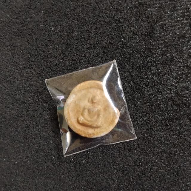 พระบ้านเก็บเก่า ปู่โต๊ะจันลอยชำรุด