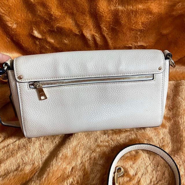 กระเป๋าcoach มือสองสภาพดี