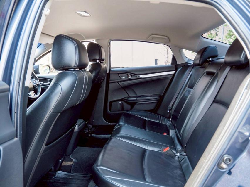Honda Civic Fc E 2018 11
