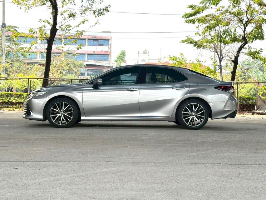ขายรถ Toyota Camry 2.5 Hybrid ปี 2022 สีเทา เกียร์ออโต้ รูปที่ 7