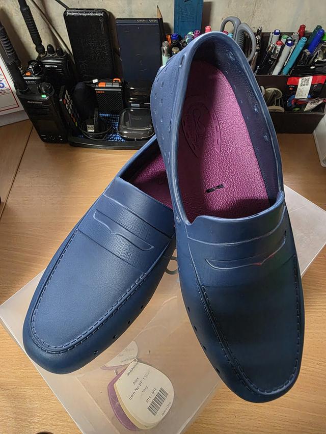 รองเท้าทรง Loafer ของ PONIC & Co.