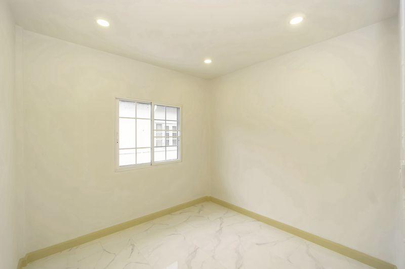 ขาย ทาวน์เฮ้าส์รีโนเวทใหม่เอี่ยม หมู่บ้านบัวทอง 4  17