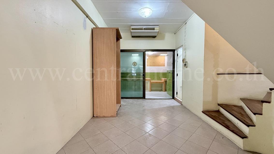 ทาวน์เฮาส์ 3 ชั้น หมู่บ้านแฮปปี้แลนด์วิลล์ ซอยลาซาล 32 ราคาถูกมาก 5