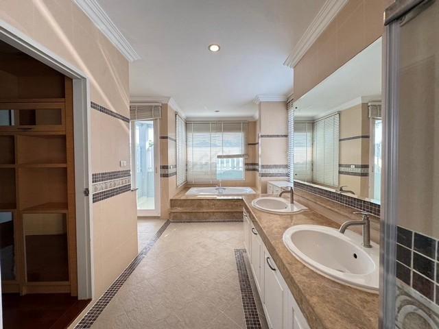 ขายบ้านเดี่ยว 2ชั้น 200 ตรว. หมู่บ้านเพอร์เฟค มาสเตอร์พีช พระราม9 มีสระว่ายน้ำ พร้อมเรือนรับรอง ใกล้มหาวิทยาลัยสแตมป์ฟอร 7