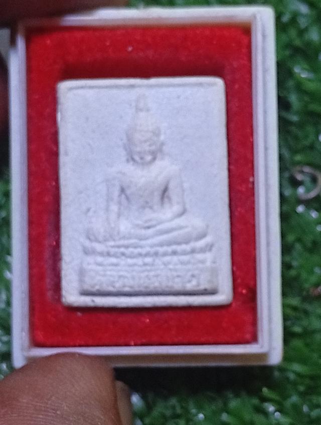 หลวงพ่อขาววัดเสาธงกลาง