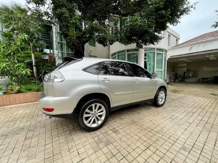 Lexus RX สีขาวสวย 3