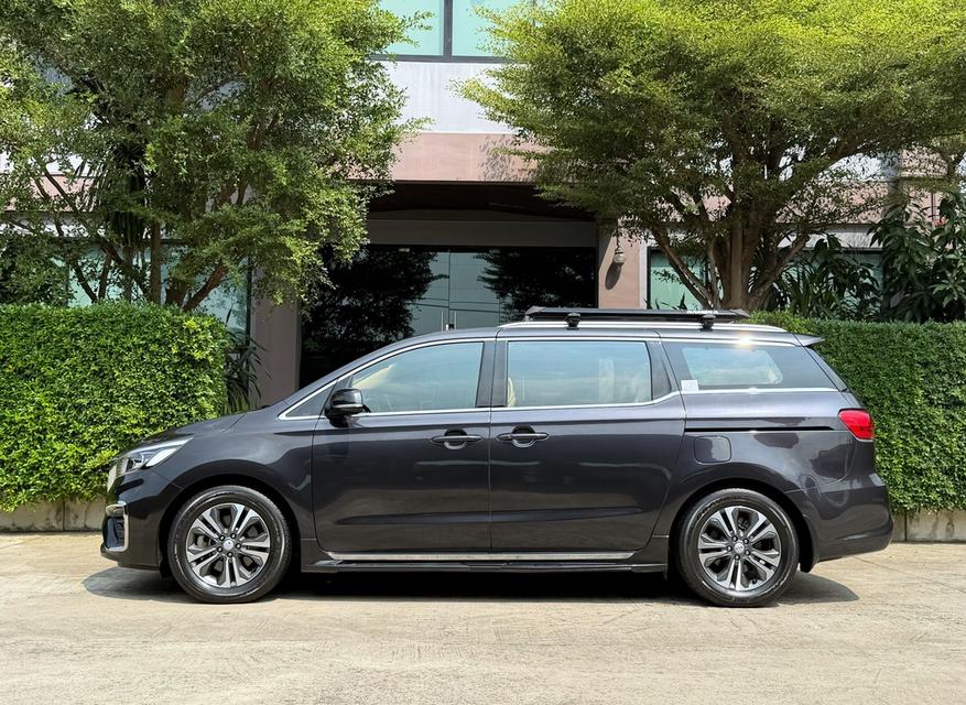 2020 KIA GRAND CARNIVAL 2.2 SXL รถมือเดียวออกป้ายแดง รถวิ่งน้อย เข้าศูนย์ทุกระยะ รถไม่เคยมีอุบัติเหตุครับ รูปที่ 5