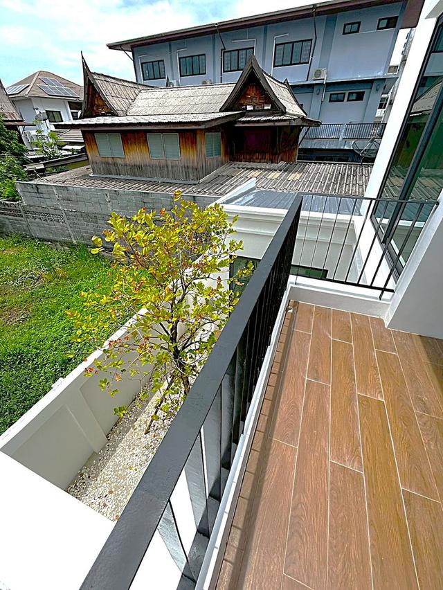 🏡 บ้านเดี่ยวหลังมุม รีโนเวทใหม่ทั้งหลัง 📍ใจกลางรัชโยธิน – รัชดา 42 14.9 ล้าน 11