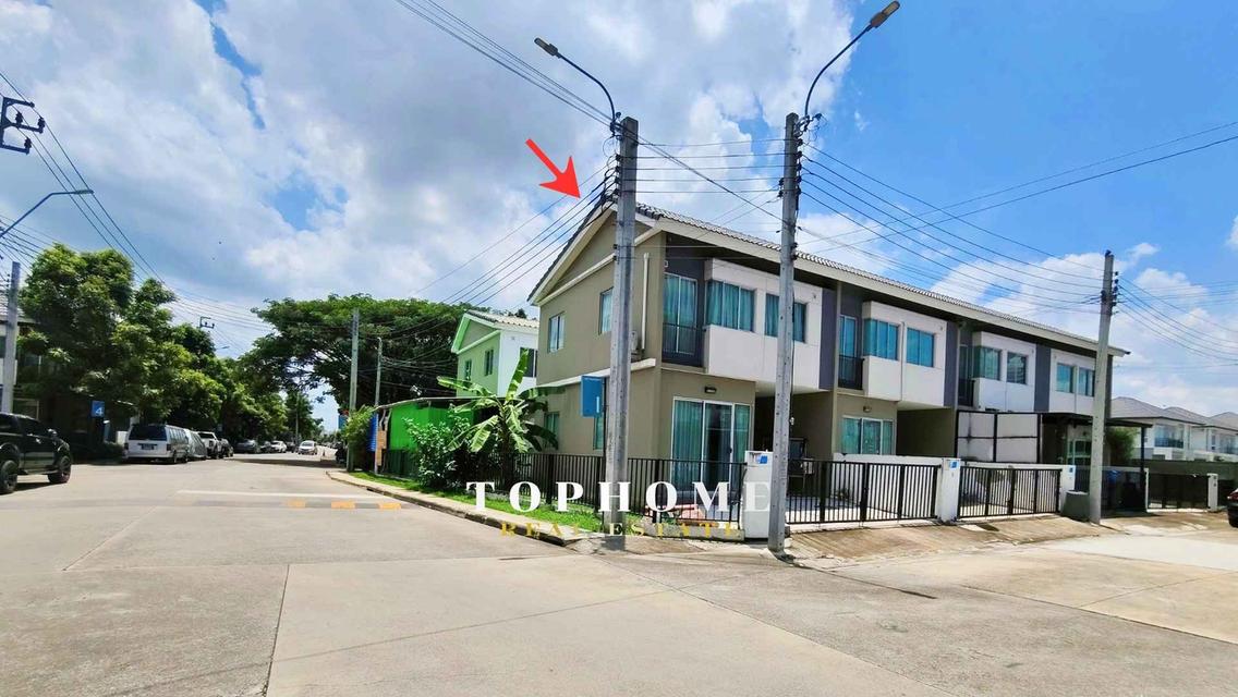 🏡✨ ขายด่วน! ทาวน์เฮ้าส์ 2 ชั้น📍หมู่บ้านพฤกษา 130 หลังมุม ถนนอยู่วิทยา – หนองจอก 🔥หน้าโครงการ ↔️ถนนด้านข้างบ้านกว้าง เดินทางสะดวก 🚗 4