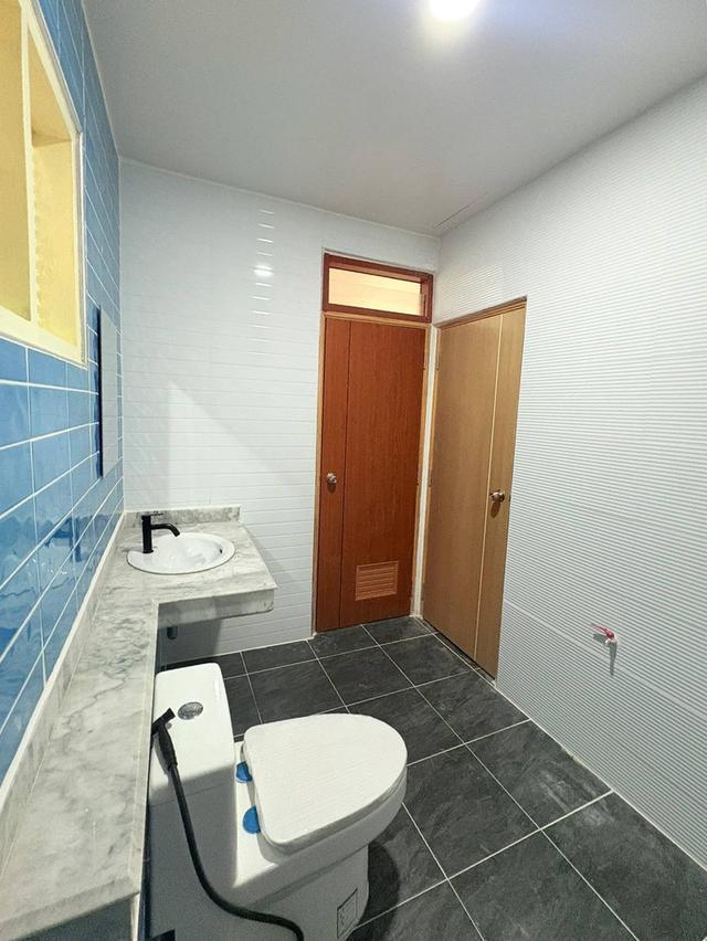 หมู่บ้านบุศรินทร์    15