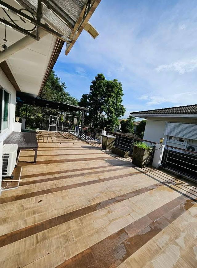 ให้เช่า! บ้านเดี่ยวโมเดิร์นหรู 200 ตร.ว. เลียบด่วนเอกมัย-รามอินทรา (โยธินพัฒนา 11) จอด 7 คัน 7