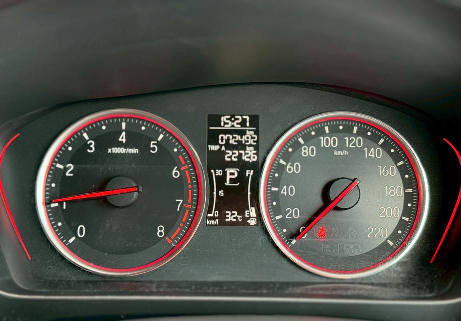 Honda City 1.0RS ปี22 8