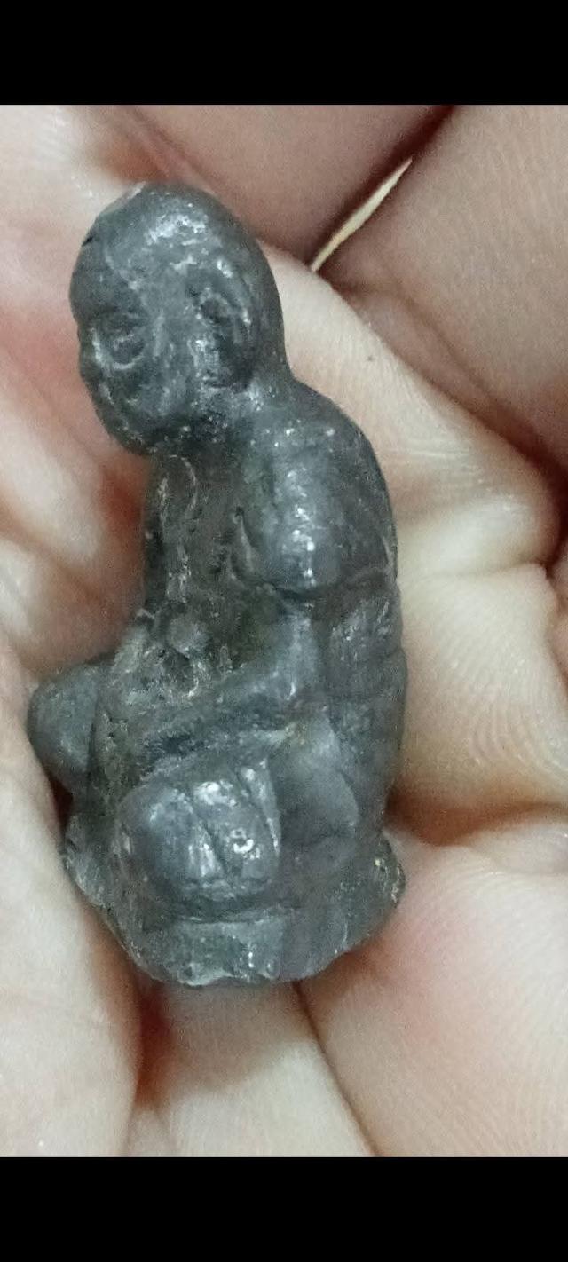 รูปหล่อหลวงปู่สุขวัดโพธิ์ทรายทอง