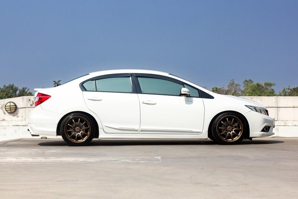 HONDA Civic FB 1.8E i-VTEC 5A/T 8