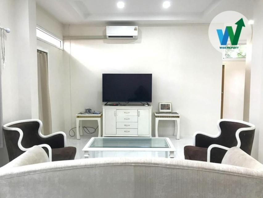 ให้เช่าบ้าน ชั้น 2 ทั้งชั้น 128 ตร.ม. ใหม่เอี่ยม พร้อมเฟอร์นิเจอร์  2 ห้องนอน 1 ห้องน้ำ 3 แอร์ ใกล้สนามบินดอนเมือง 4