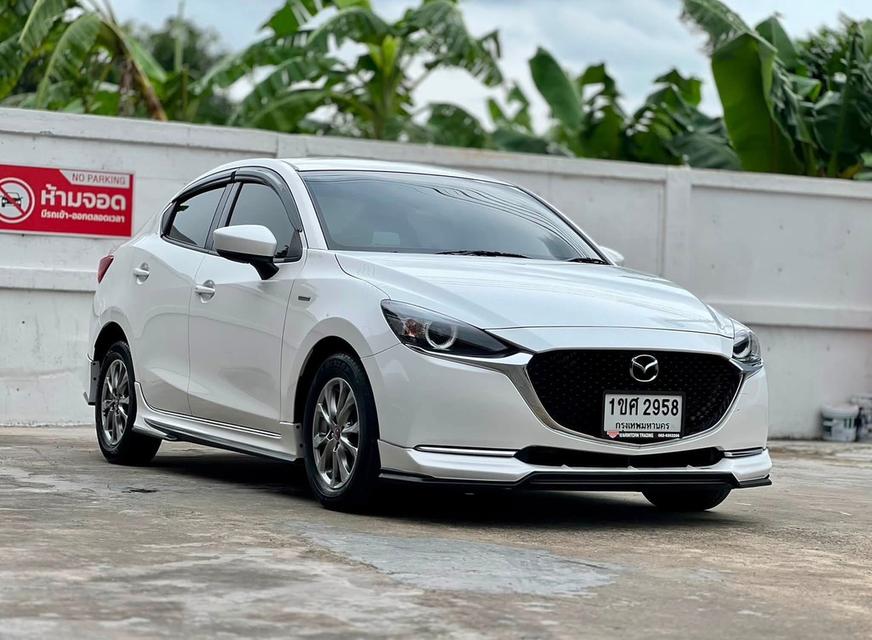 2020 Mazda 2 100th Anniversary Edition รุ่นพิเศษสีขาว Snowflake White Pearl สวยหรู ดูแพง