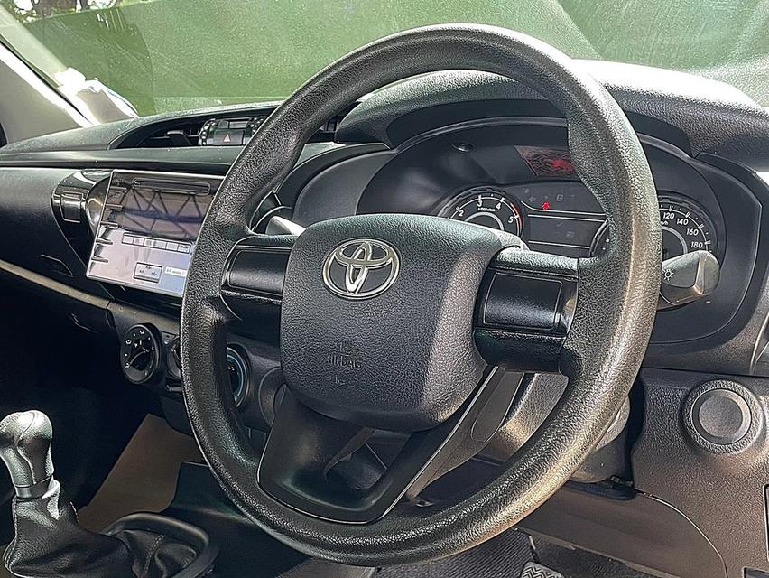 Toyota Hilux Revo Standard Cab 2.8 J Plus ปี 2018 เกียร์ธรรมดา 5 สปีด 5