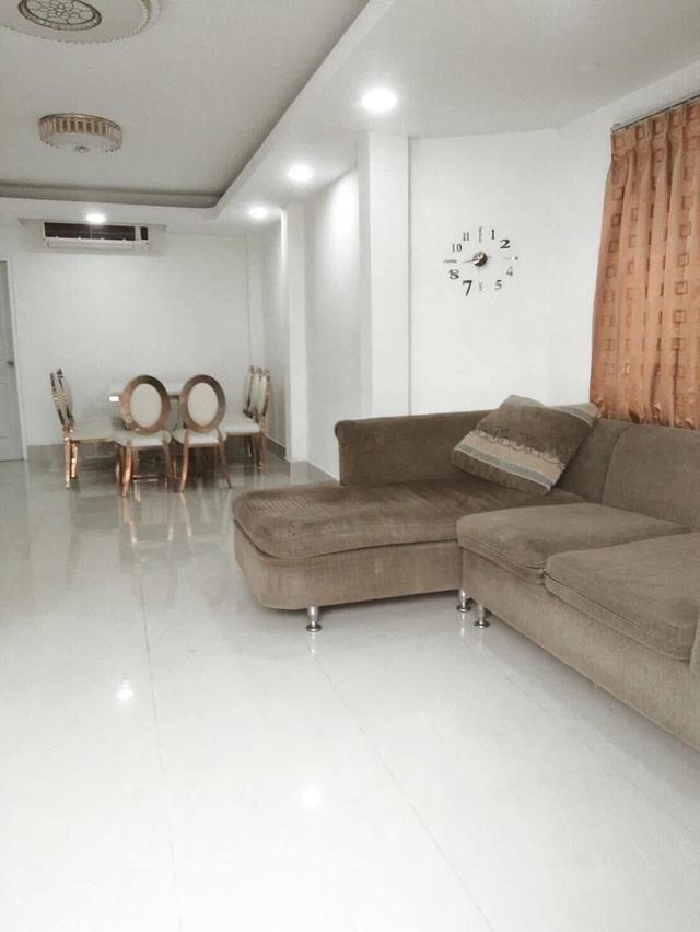 บ้านแฝด หมู่บ้านเฟื่องฟ้า 15 4