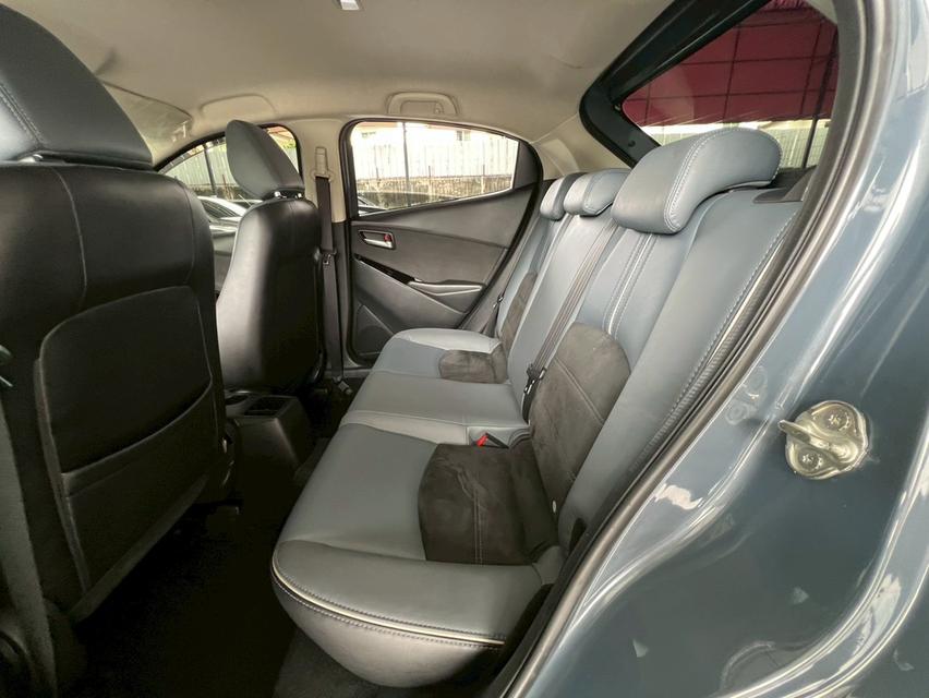 ปี2020 MAZDA 2, 1.3 SP คู่มือ+บุ๊คเซอร์วิสครบ ออฟชั่นครบ รถมือเดียว  14
