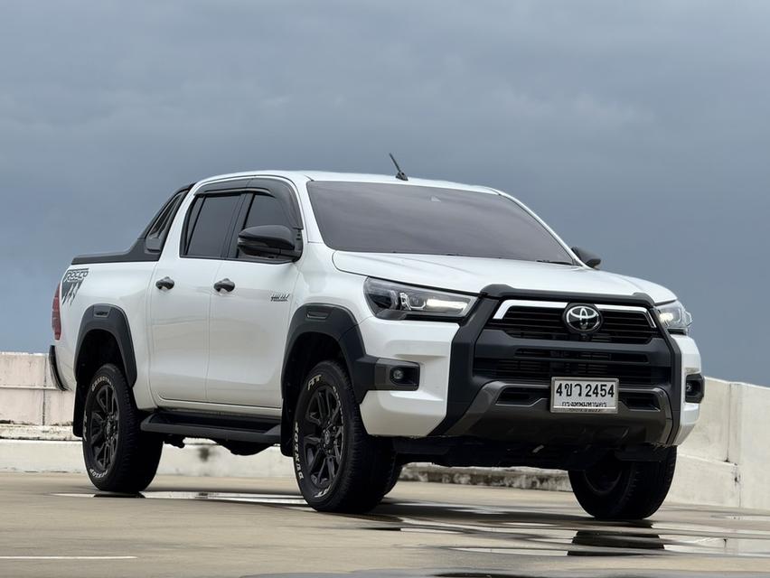 TOYOTA Hilux Revo Rocco 2.4 Prerunner Double Cab 2WD ปี 2023