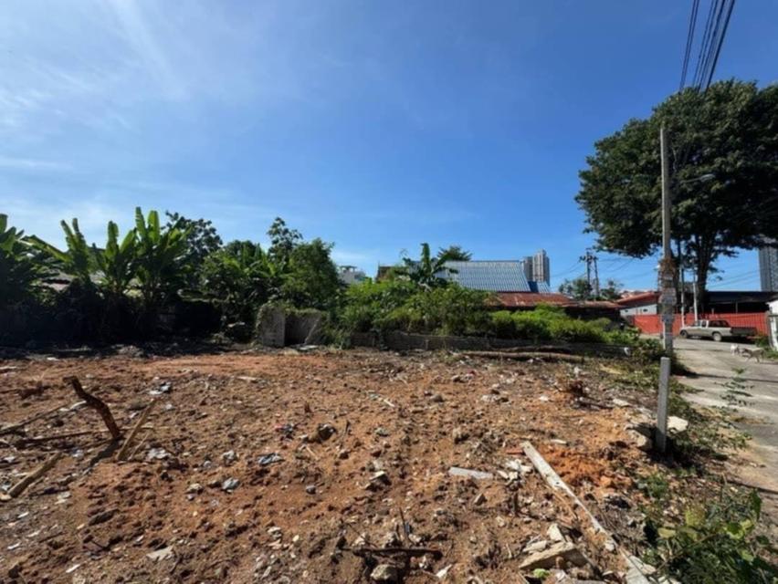 ขายที่ดินพัทยา ใกล้ทะเล ราคาถูกมาก พื้นสวยสี่เหลี่ยม 1