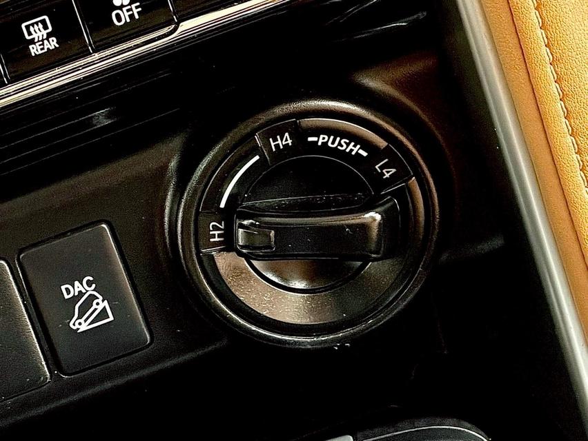 Toyota Fortuner 2.8V 4WD 2016 รูปที่ 13