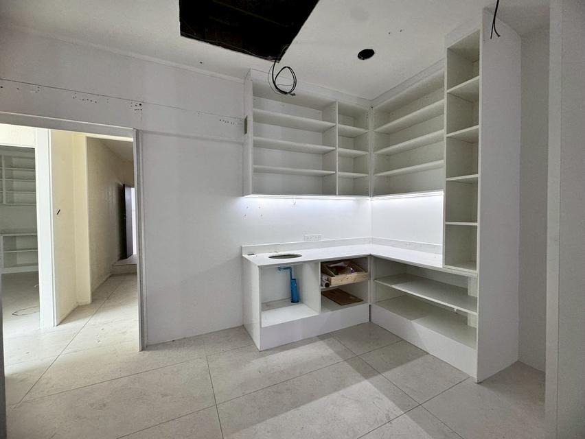 ให้เช่าพื้นที่สำนักงาน ซอยสุขุมวิท 55 (ทองหล่อ 13) ทำเลดีใกล้แหล่งธุรกิจ (N.1974) 7