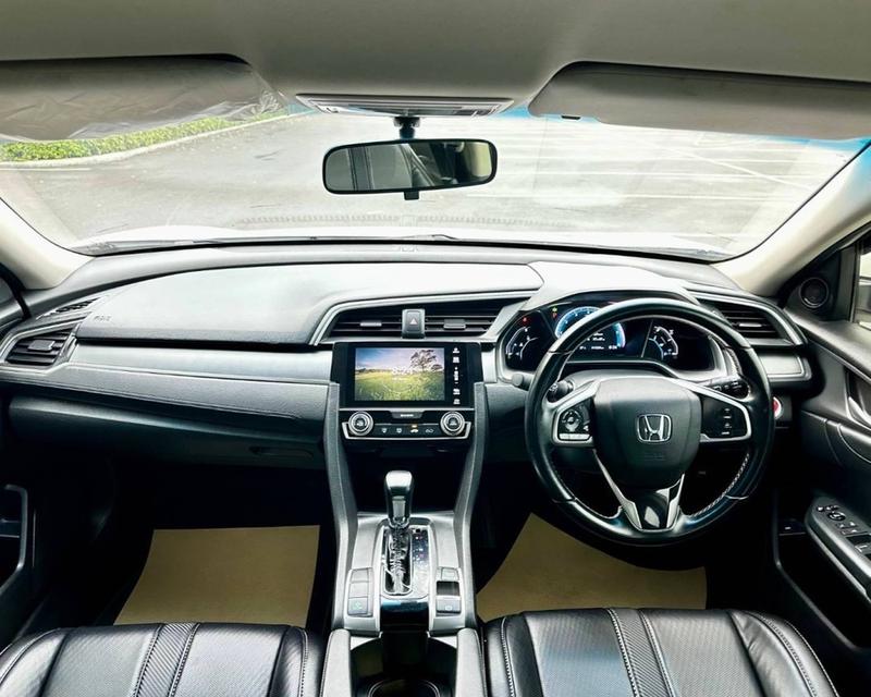 Honda Civic FC 1.8 EL เกียร์ Auto สีขาว ปี2018 รหัส QT7560 11