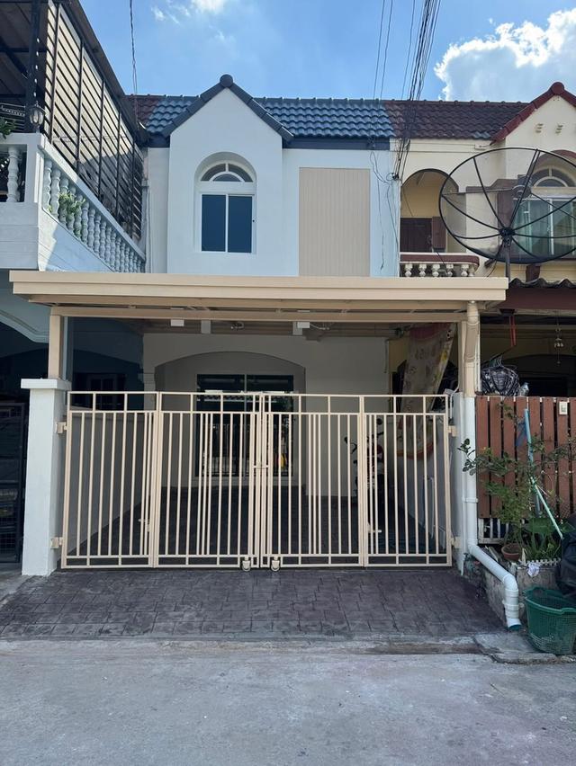 หมู่บ้านเลิศอุบล นาคนิวาส 1