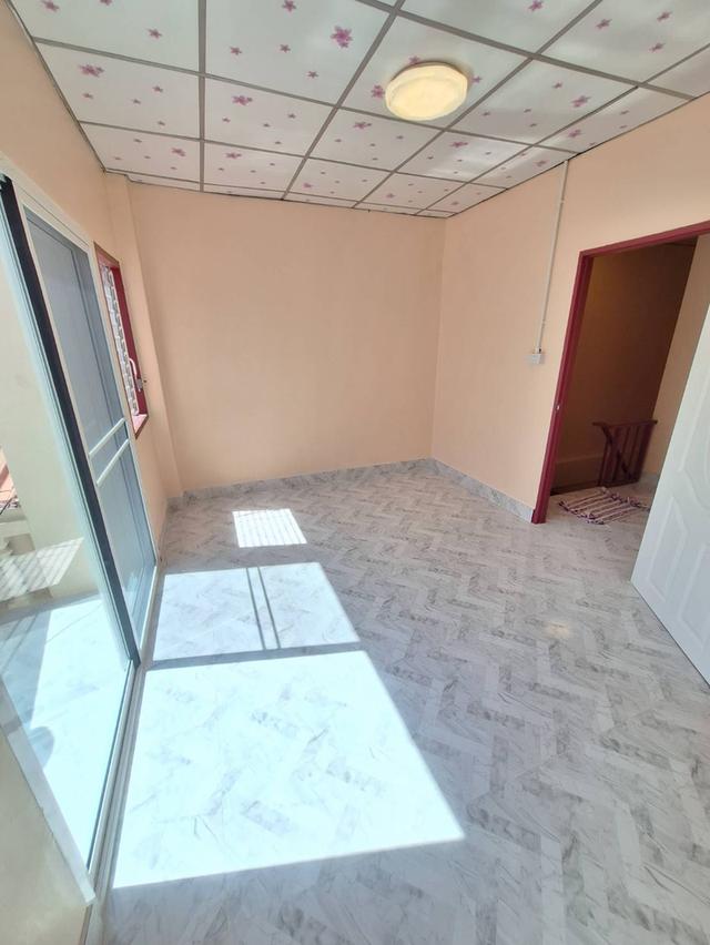 ขายถูก ทาวน์เฮ้าส์ 2 ชั้น ชุมชนประชาสำราญ หนองจอก รีโนเวทใหม่หมดทั้งหลัง 14