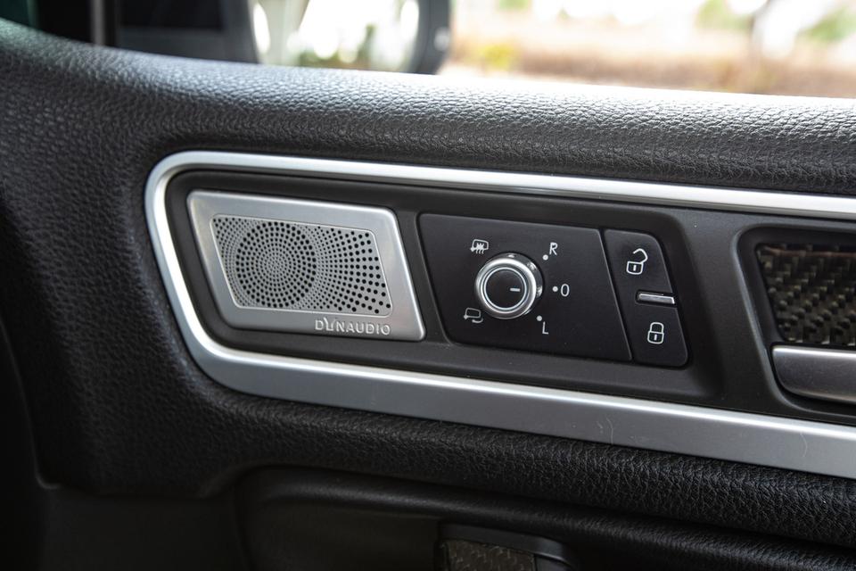 Volkswagen Touareg 3.0Hybrid ปี12 16