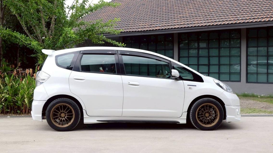 รหัสรถ TKG2366 HONDA JAZZ GE 1.3 รุ่น HYBRID 2013 4