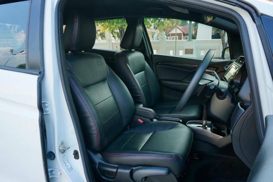 Honda Jazz GK 1.5 RS ปี 2019 รูปที่ 9